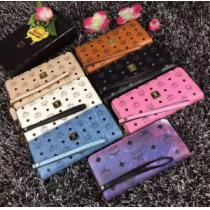 売れ筋のいい エムシーエム コピー  レディース財布.520.