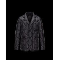 【激安】 2026秋冬 モンクレール MONCLER ダウンジャケット厳しい寒さに耐える