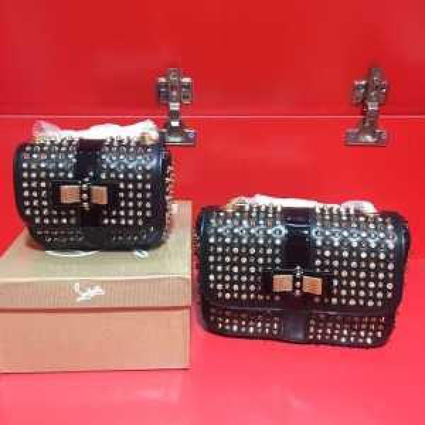 2026秋冬 クリスチャンルブタンChristian Louboutin 極上の着心地 斜め掛けバッグ 2色可選.96.