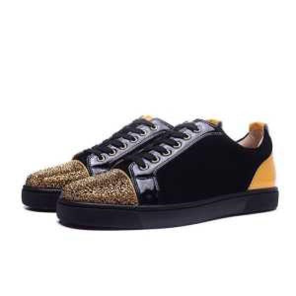 大好評2026秋冬 クリスチャンルブタンChristian Louboutin フラットシューズ