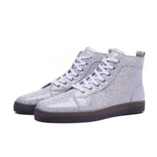 高級感を引き立てる2026秋冬 クリスチャンルブタンChristian Louboutin ハイトップシューズ