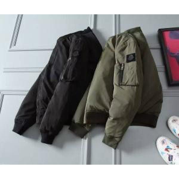 上質 大人気！2026-17新作 MONCLER モンクレール 保温効果は抜群 ダウンジャケット
