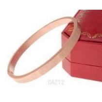 入手困難　カルティエ スーパーコピーCARTIER　高級感あふれるバングル..225.