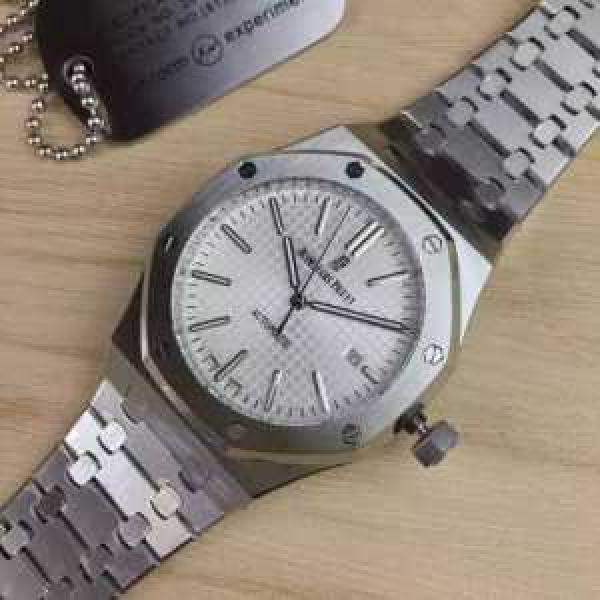 贈り物にも◎ 2026  オーデマ ピゲAUDEMARS PIGUET 腕時計 輸入彫りムーブメント 輸入機械式（自動巻き）ムーブメント.203.
