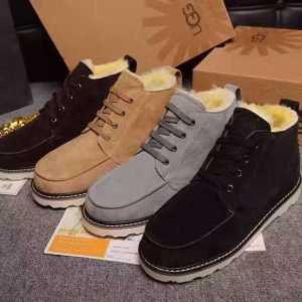 UGG 2026秋冬 ムダな装飾を排したデザインインナーボアモカシンシューズ 3色可選
