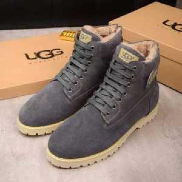 お洒落に魅せる 2026秋冬 UGG ハイトップシューズ フリース付け