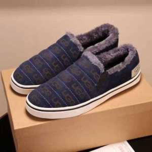 ポップ2026秋冬 UGG インナーボアモカシンシューズ