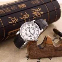 2026ファッション 人気 カルティエCARTIER  腕時計 日本製クオーツ 多色選択可.199.