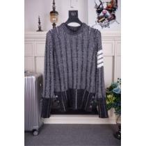 大人のセンスを感じさせる 2026-17新作  トムブラウンTHOM BROWNE セーター