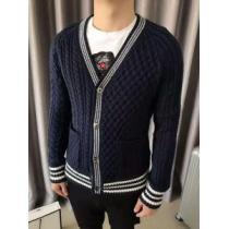 新作 魅惑  トムブラウンTHOM BROWNE 高い保温性あるセーター