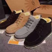 UGG 2026秋冬 ムダな装飾を排したデザインインナーボアモカシンシューズ 3色可選