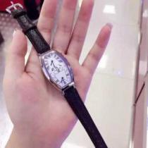 2026落ち着いた感覚 カルティエ CARTIER 女性用腕時計 多色選択可.199.