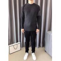 大絶賛モデル　トムブラウン THOM BROWNE　大人っぽい印象あるセーター
