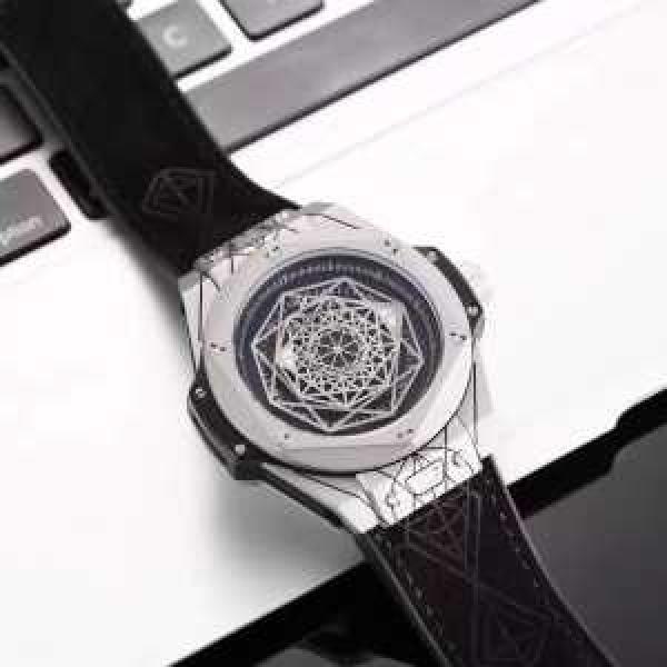 人気を博すウブロ HUBLOT 人気 ランキング 洒落た印象を融合させた腕時計 多色選択可.178.