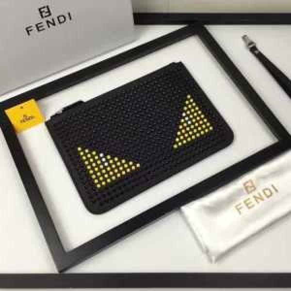 スタイリッシュな印象 2026春夏 フェンディ FENDI ビジネスケース.487.