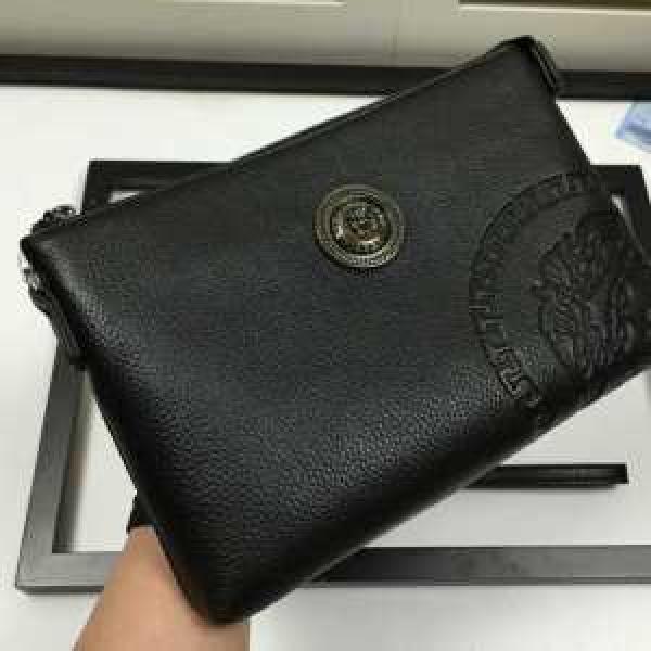 コスパ最高のプライス 2026春夏 ヴェルサーチ VERSACE セカンドバッグ.82.
