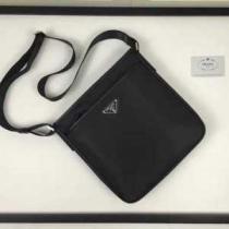 セール中 2026春夏 プラダ PRADA ショルダーバッグ 斜め掛けバッグ.57.