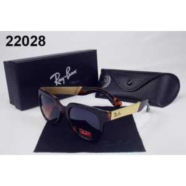 人気のデザイン  レイバン Raybanコピー 存在感抜群サングラス.
