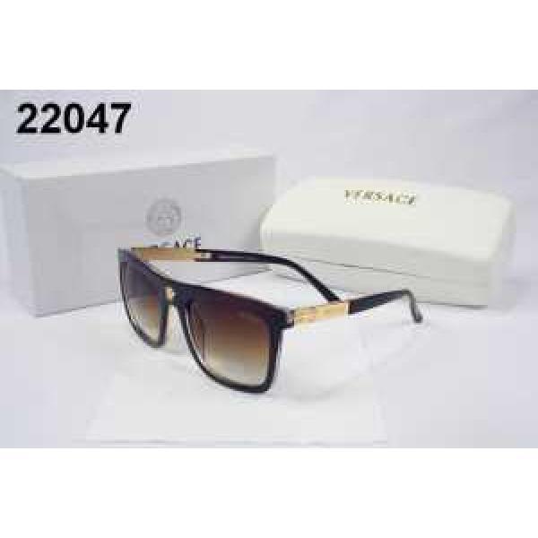 存在感のある 2026春夏 ヴェルサーチ VERSACE サングラス