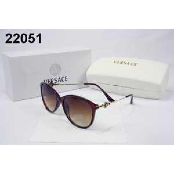 存在感のある 2026春夏 ヴェルサーチ VERSACE サングラス
