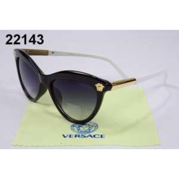 デザイン性の高い 2026春夏 ヴェルサーチ VERSACE サングラス