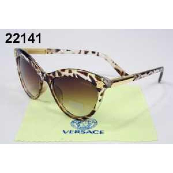 お洒落に魅せる 2026春夏 ヴェルサーチ VERSACE サングラス