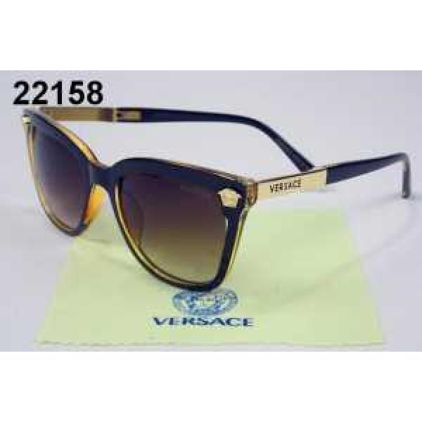 存在感のある 2026春夏 ヴェルサーチ VERSACE サングラス