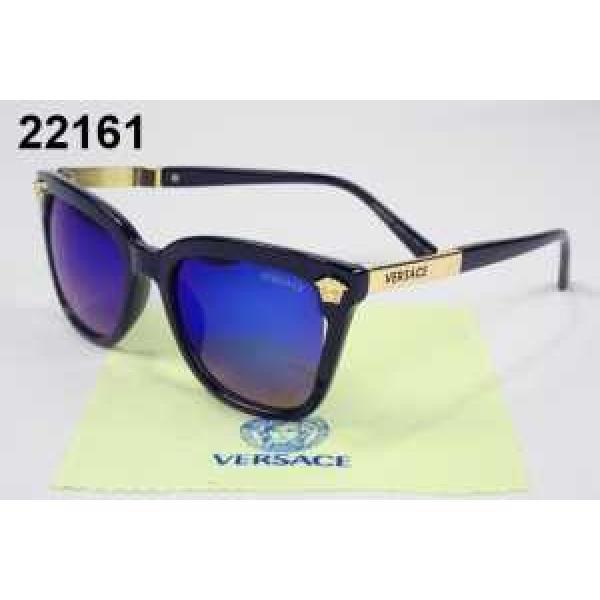 ムダな装飾を排したデザイン 2026春夏 ヴェルサーチ VERSACE サングラス