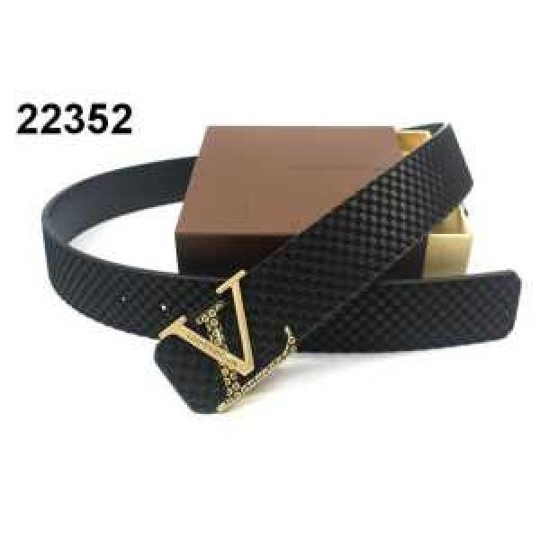 2025春夏着心地抜群 ルイ ヴィトン LOUIS VUITTON ベルト