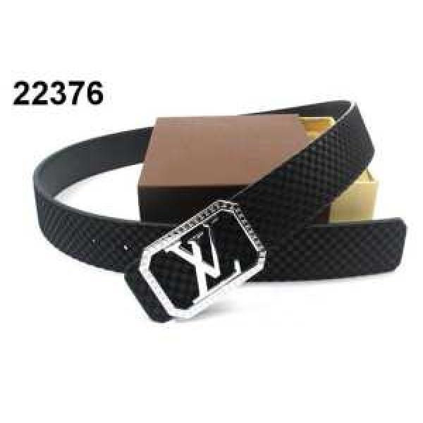 2026春夏魅力ファッション　ルイ ヴィトン LOUIS VUITTON ベルト