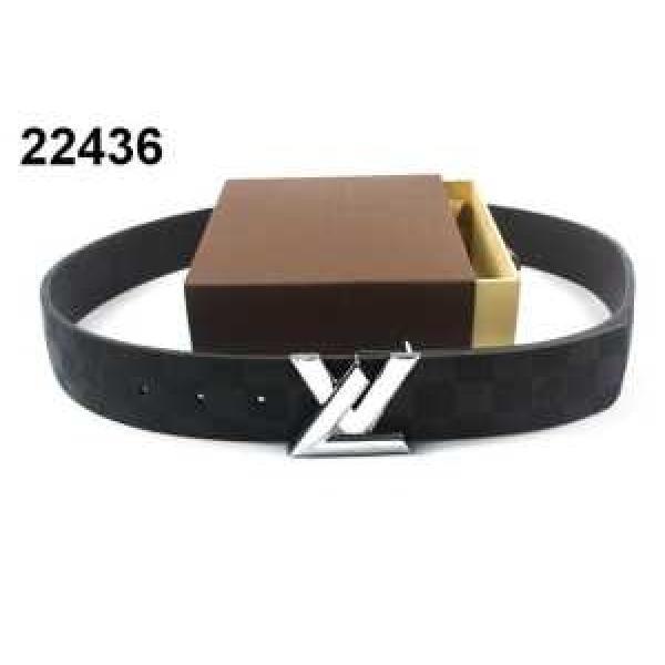 海外セレブ愛用 2026春夏 ルイ ヴィトン LOUIS VUITTON ベルト