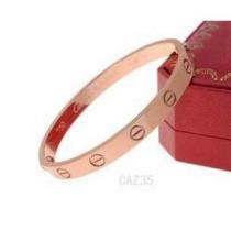 美しく洗練された CARTIER カルティエ  上品さと優雅さ バングル..225.