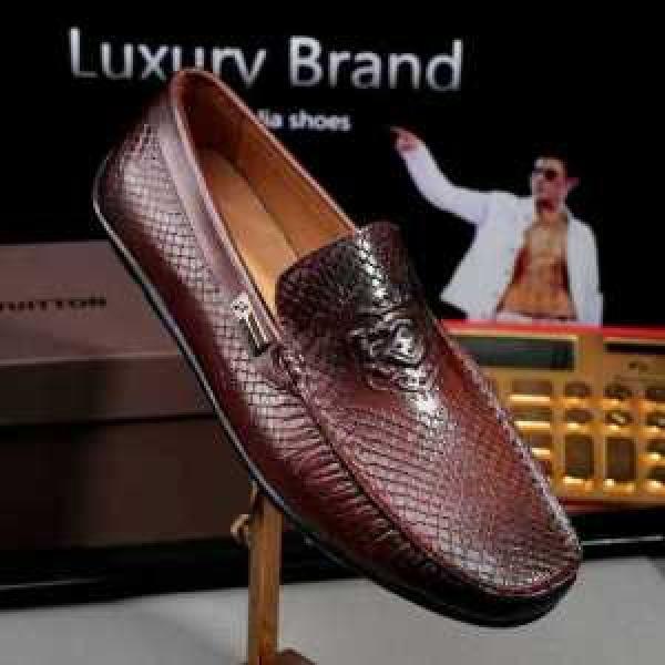 首胸ロゴ 2026春夏 ルイ ヴィトン LOUIS VUITTON カジュアルシューズ 2色可選