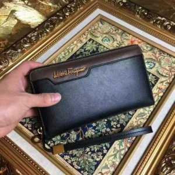 売れ筋！ 2026春夏 フェラガモ FERRAGAMO 長財布.168.