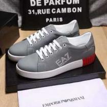 爽やかな印象を与えられるアルマーニ ARMANI フラットシューズ 2色可選