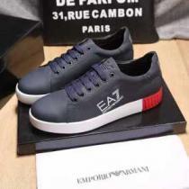 爽やかな印象を与えられるアルマーニ ARMANI フラットシューズ 2色可選