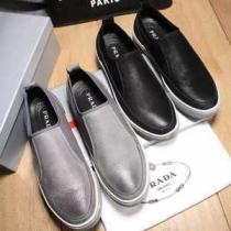 スタイリッシュな印象 2026春夏 プラダ PRADA フラットシューズ 2色可選