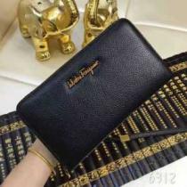 格安！ 2026春夏 フェラガモ FERRAGAMO 長財布.168.