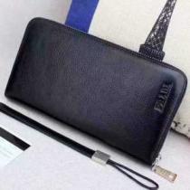 存在感のあるブランド プラダ PRADA 好印象を与えられる財布.158.