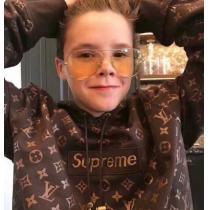 生地の薄い17SS Supreme x LV   シュプリーム SUPREME 着心地も抜群のパーカー.