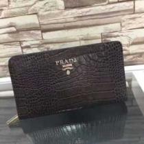 人気 ランキング  プラダコピー PRADA 高い機能性ある財布.158.