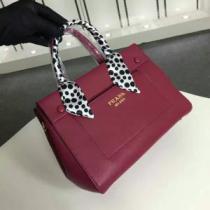多色選択可 2026新作 個性的なデザイン ハンドバッグ PRADA プラダ.68.