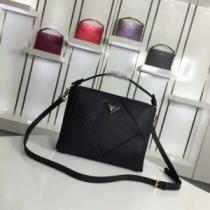 プラダ PRADA  2026新作 多色選択可  素敵 手持ち&ショルダー掛け.68.