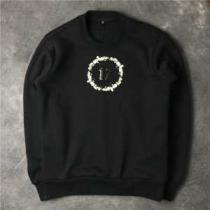 スタイリッシュな印象 GIVENCHY ジバンシィ 2026春夏 プルオーバーパーカー 17英字