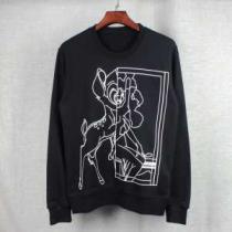 人気雑誌掲載 2026春夏 プルオーバーパーカー 迷彩総柄 ジバンシィ GIVENCHY