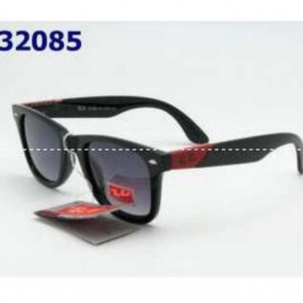 店舗で人気満点 RAYBAN レイバンコピー 高級感があふれるサングラス .