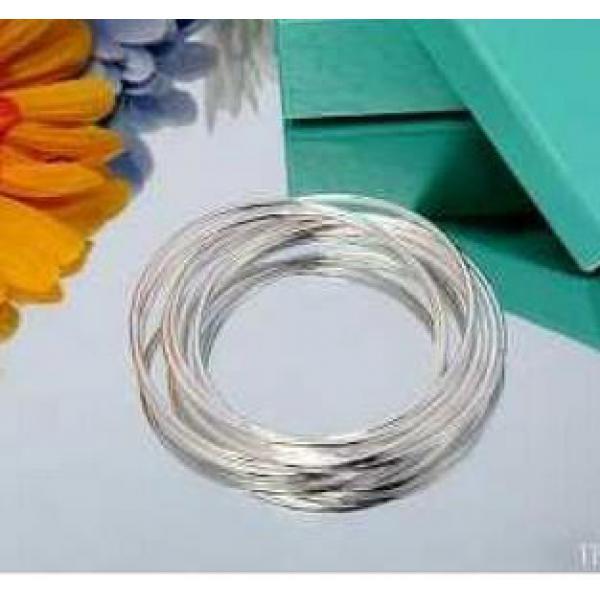 プレゼントにおすすめTiffany & Co ティファニー重厚感あるバングル..220.