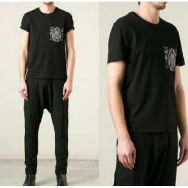 大人気　alexander mcqueen アレキサンダー マックイーン 　大人のおしゃれなラウンドネック半袖Tシャツ.
