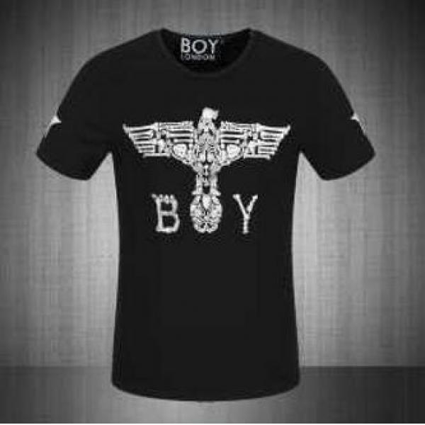 存在感を発揮するBOY LONDON ボーイロンドン　使い勝手の良い半袖Tシャツ.