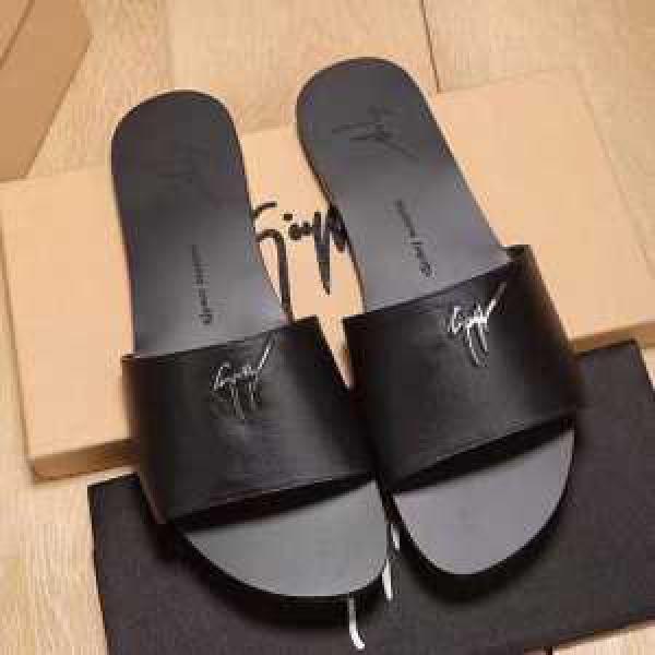 ジュゼッペザノッティ Giuseppe Zanotti 今からの季節にピッタリ！スリッパ